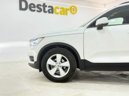 VOLVO XC40 MOMENTUM T2 1.5 full