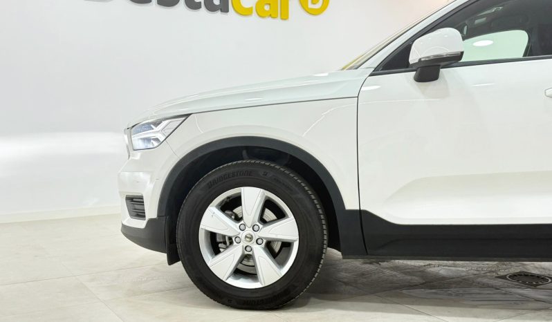 VOLVO XC40 MOMENTUM T2 1.5 full