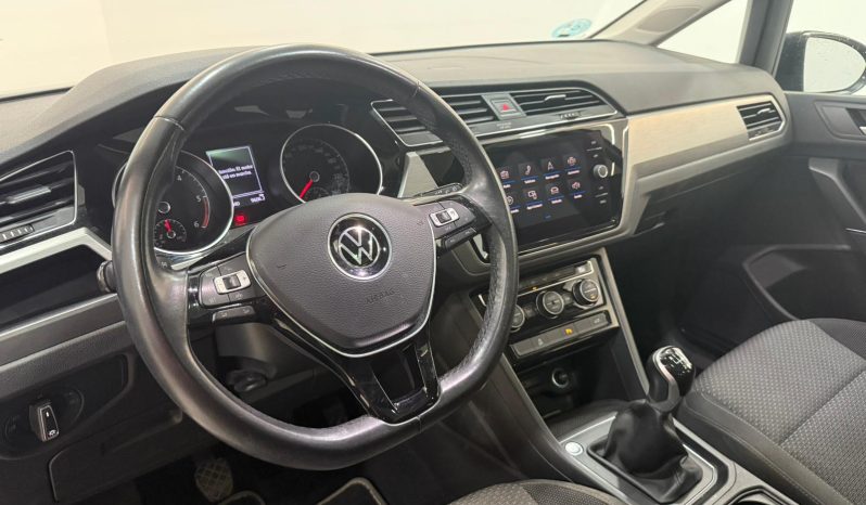VOLKSWAGEN TOURAN ADVANCE 2.0 TDI (7 PLAZAS) full