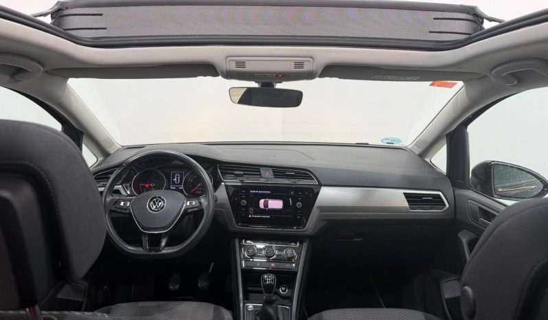 VOLKSWAGEN TOURAN ADVANCE 2.0 TDI (7 PLAZAS) full
