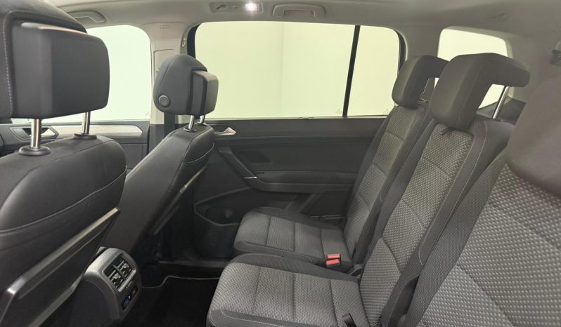 VOLKSWAGEN TOURAN ADVANCE 2.0 TDI (7 PLAZAS) full