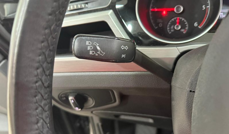 VOLKSWAGEN TOURAN ADVANCE 2.0 TDI (7 PLAZAS) full