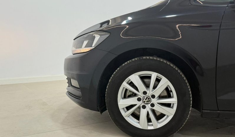 VOLKSWAGEN TOURAN ADVANCE 2.0 TDI (7 PLAZAS) full