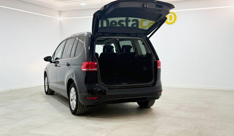 VOLKSWAGEN TOURAN ADVANCE 2.0 TDI (7 PLAZAS) full