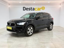 VOLVO XC40 1.5 T2 MOMENTUM PRO