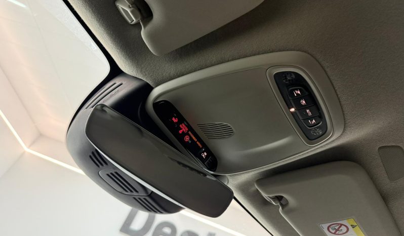 VOLVO XC40 1.5 T2 MOMENTUM PRO full