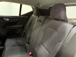 VOLVO XC40 1.5 T2 MOMENTUM PRO full