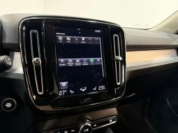 VOLVO XC40 1.5 T2 MOMENTUM PRO full