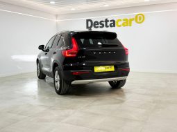 VOLVO XC40 1.5 T2 MOMENTUM PRO full