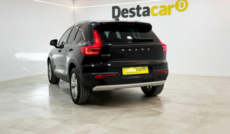 VOLVO XC40 1.5 T2 MOMENTUM PRO full