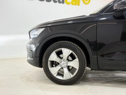 VOLVO XC40 1.5 T2 MOMENTUM PRO full