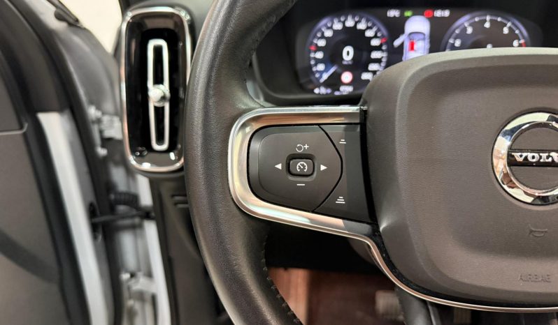 VOLVO XC40 1.5 T2 MOMENTUM PRO 129CV full