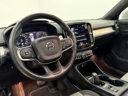 VOLVO XC40 1.5 T2 MOMENTUM PRO 129CV full