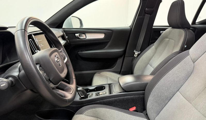 VOLVO XC40 1.5 T2 MOMENTUM PRO 129CV full