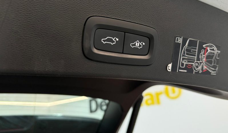 VOLVO XC40 1.5 T2 MOMENTUM PRO 129CV full